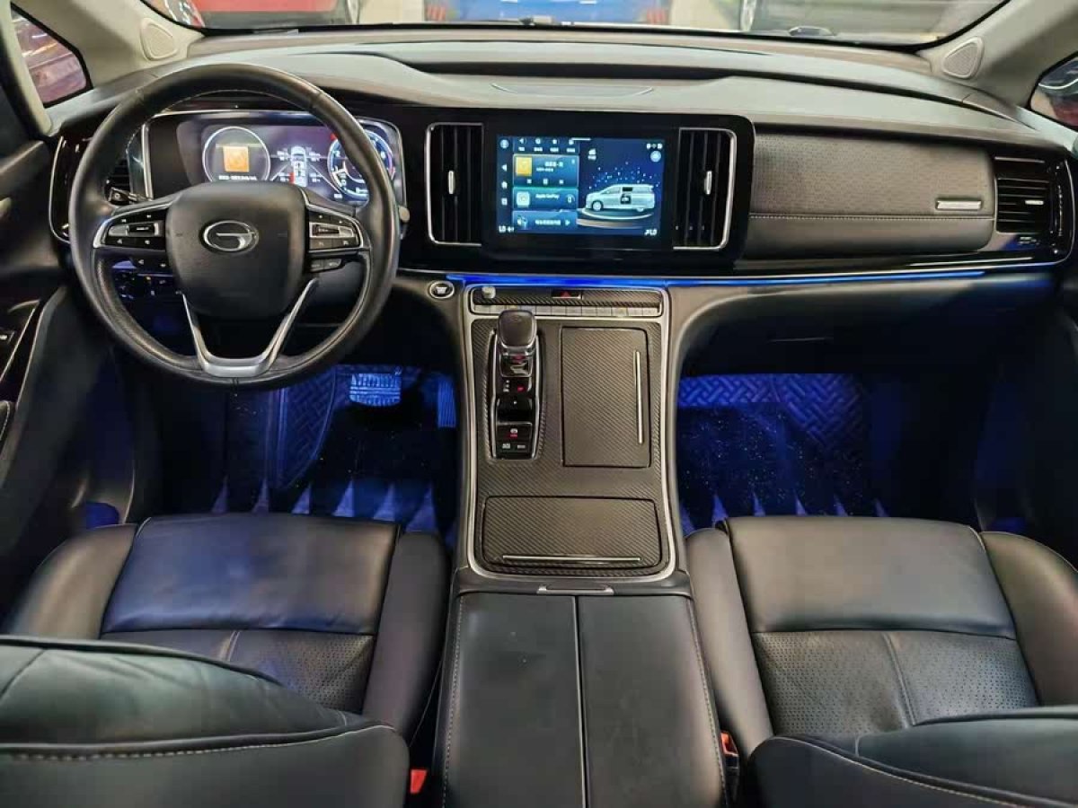 廣汽傳祺 M8  2021款 領秀系列 390T 至尊版圖片