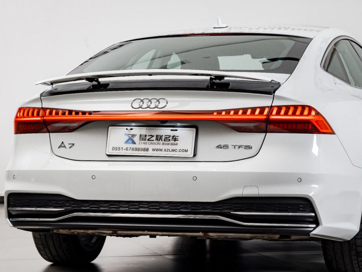 奥迪 奥迪A7  2023款 45 TFSI 臻选型图片