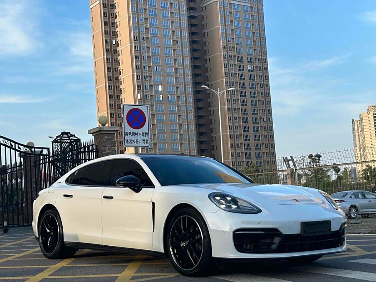 保時(shí)捷 Panamera  2022款 Panamera 行政加長版 2.9T圖片