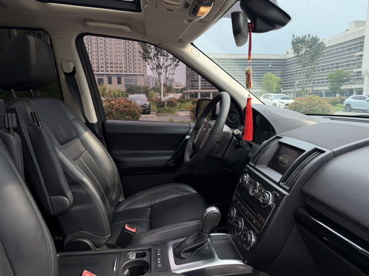 路虎 神行者2  2014款 2.0T Si4 S汽油版圖片