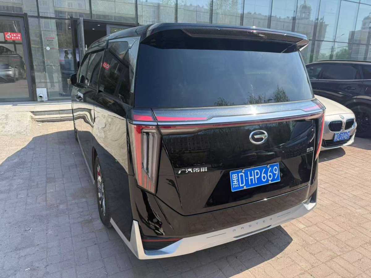 廣汽傳祺 M8  2023款 宗師系列 400T 自動(dòng)至尊圖片