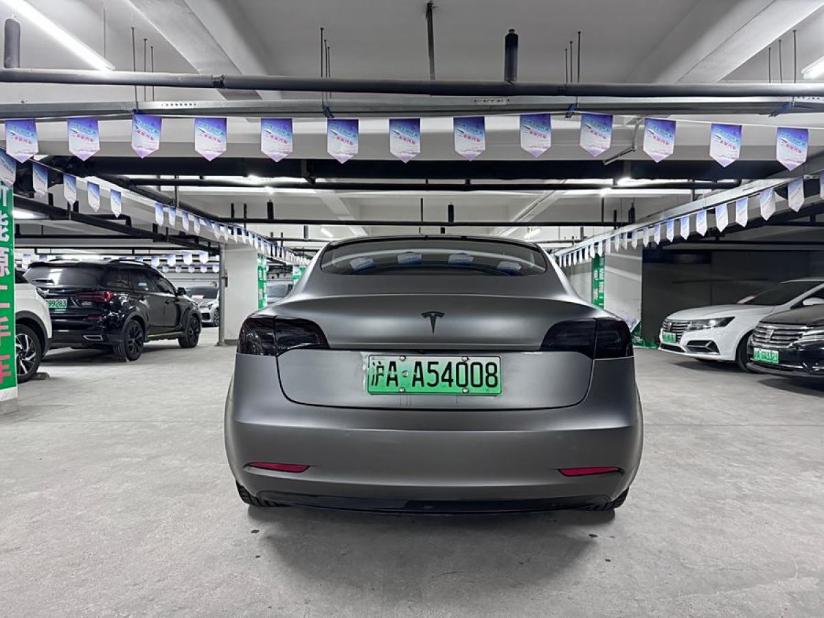 特斯拉 Model Y  2021款 改款 標(biāo)準(zhǔn)續(xù)航后驅(qū)升級版圖片