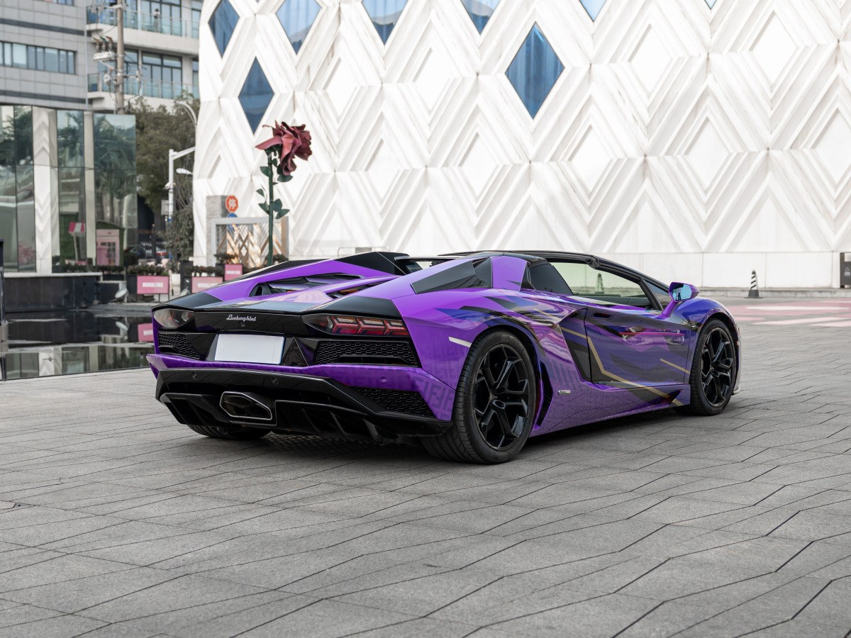 2015年2月蘭博基尼 Aventador  2013款 LP 700-4 Roadster