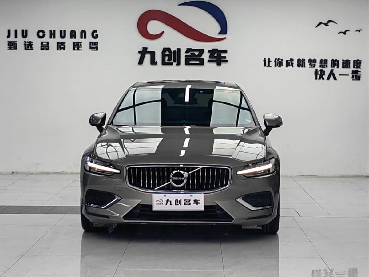 沃爾沃 S60L  2022款 B4 智逸豪華版圖片