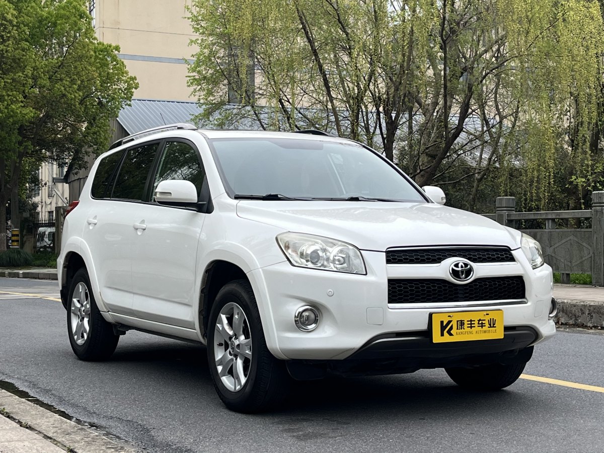 丰田 rav4荣放  2011款 24l 自动四驱豪华版图片