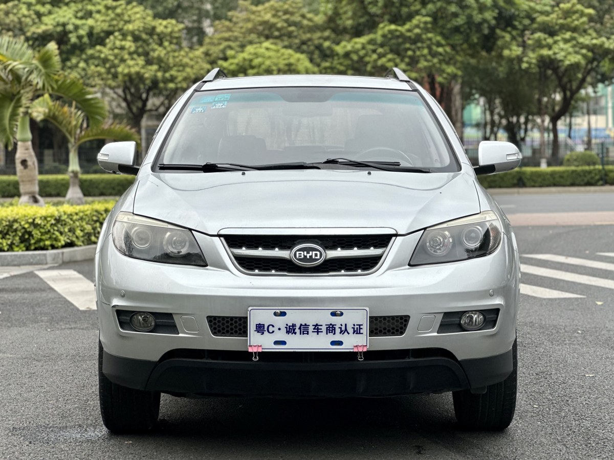 比亞迪 S6  2014款 2.0L 手動(dòng)尊貴型 5座圖片