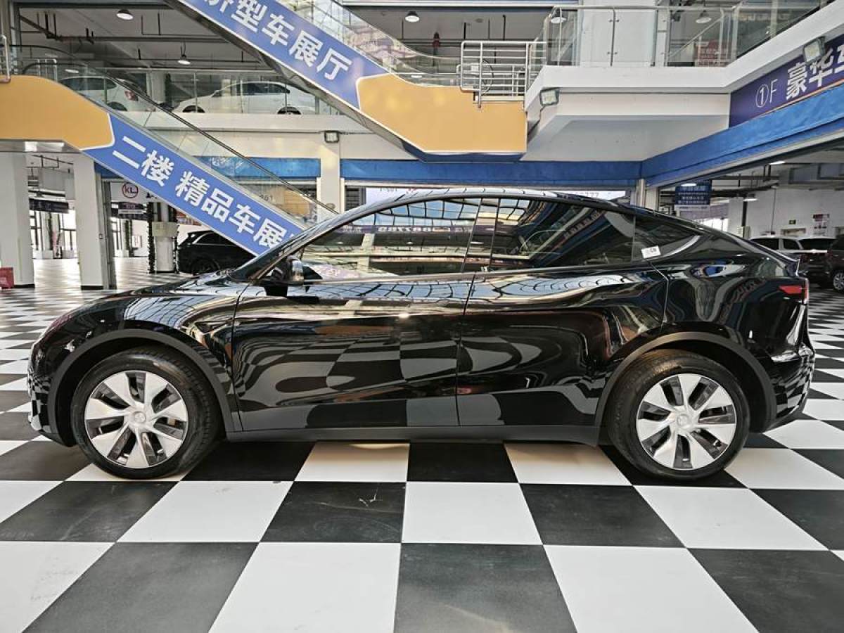 特斯拉 Model 3  2022款 改款 長(zhǎng)續(xù)航全輪驅(qū)動(dòng)版圖片