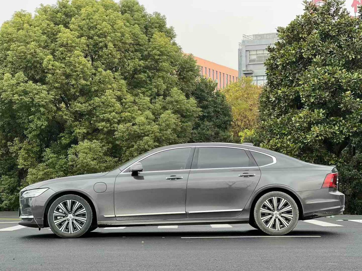 沃爾沃 S90新能源  2020款 T8 E驅(qū)混動 智逸豪華版圖片