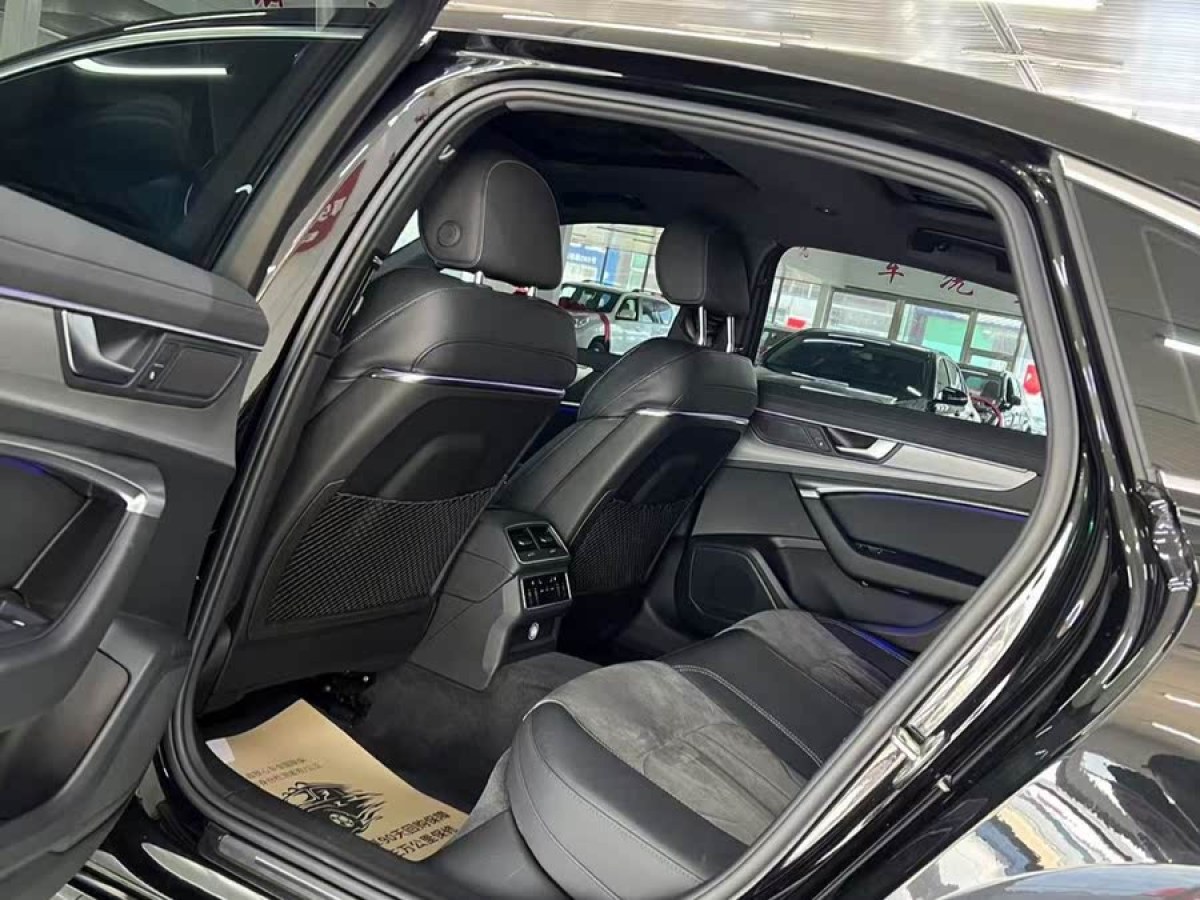 奧迪 奧迪A6L  2021款 45 TFSI 臻選動(dòng)感型圖片