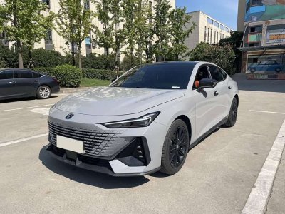 2022年10月 長(zhǎng)安 長(zhǎng)安UNI-V 1.5T 尊貴型圖片