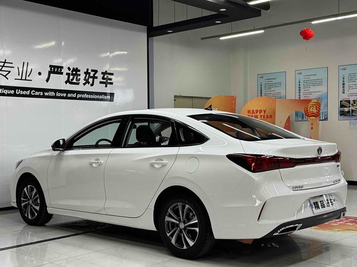 長(zhǎng)安 逸動(dòng)  2024款 PLUS 藍(lán)鯨NE 1.4T GDI DCT高能版圖片