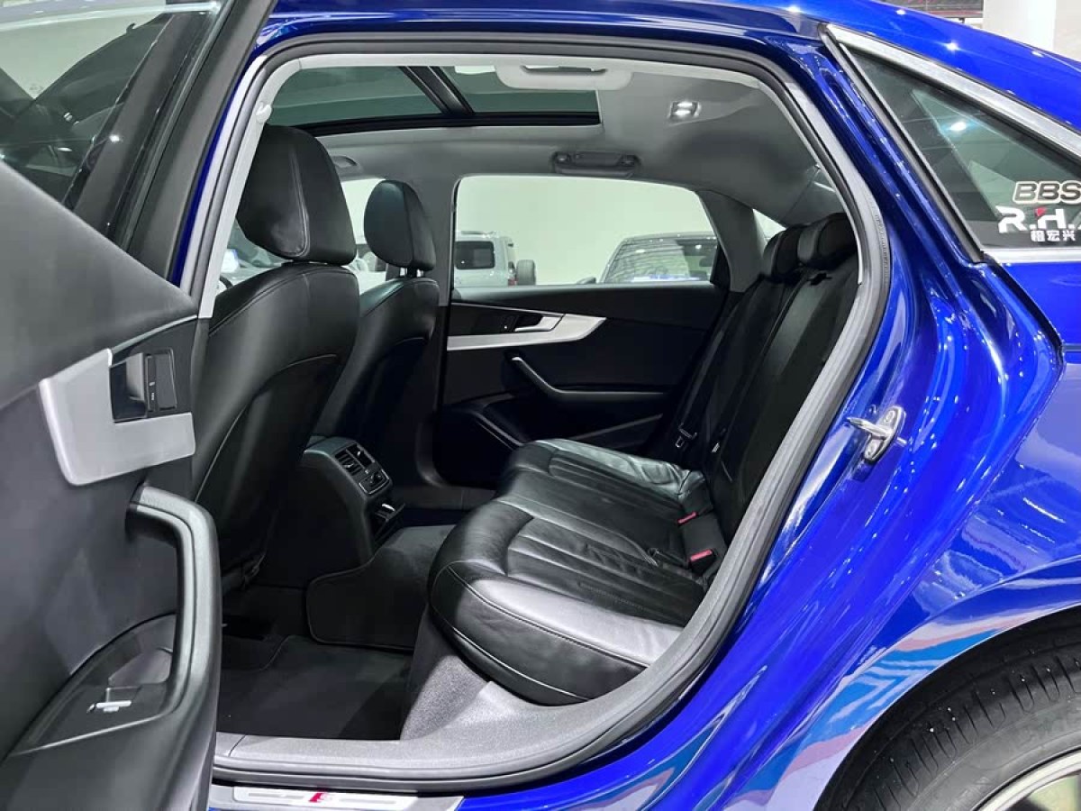 奧迪 奧迪A4L  2019款 45 TFSI quattro 個性運動版 國V圖片