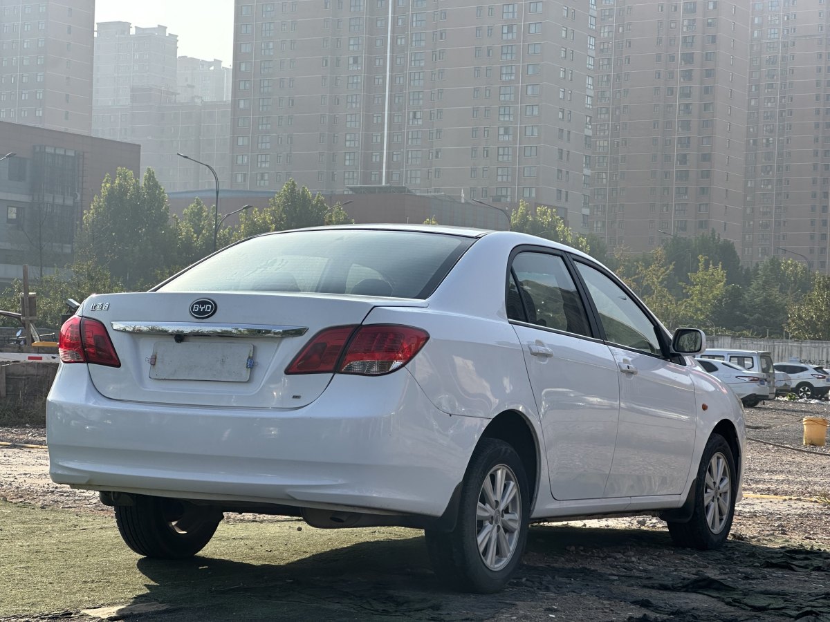 比亞迪 L3  2013款 1.5L 自動舒適型圖片