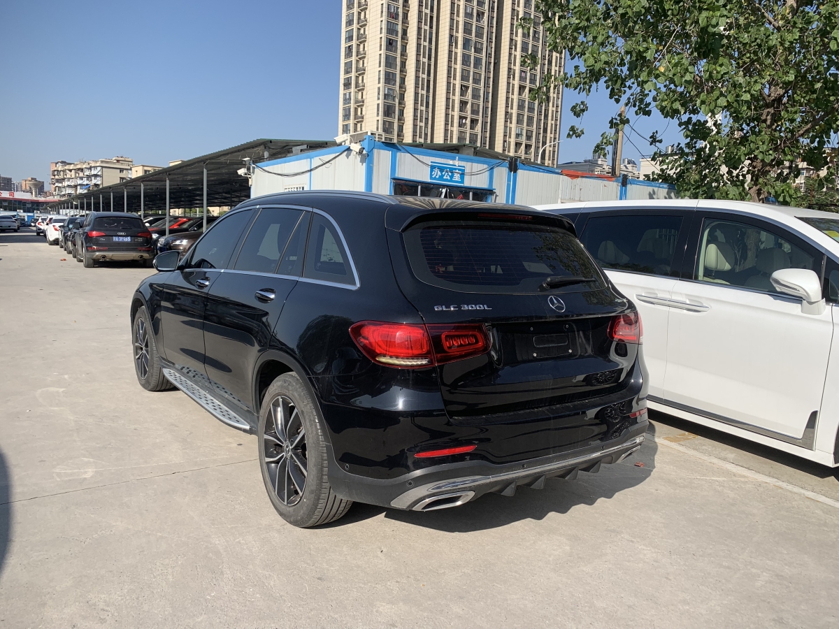 奔馳 奔馳GLC  2018款 改款 GLC 300 4MATIC 動感型圖片