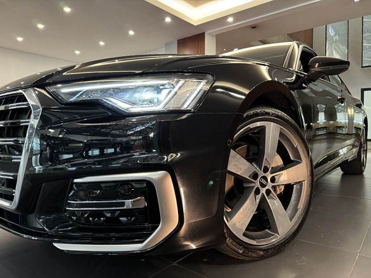 奧迪 奧迪A6L  2023款 改款 45 TFSI quattro 臻選動感型圖片