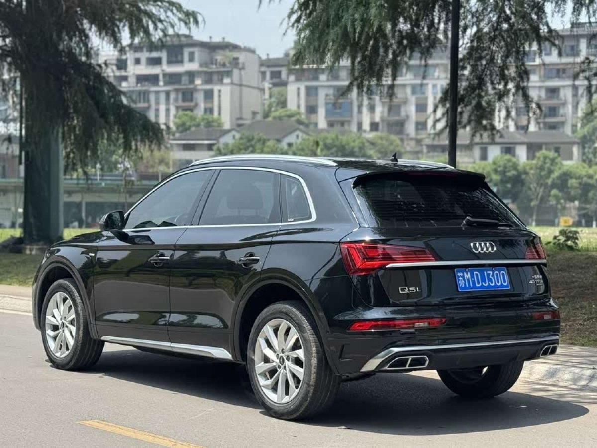 奧迪 奧迪Q5L  2021款 40 TFSI 豪華動感型圖片
