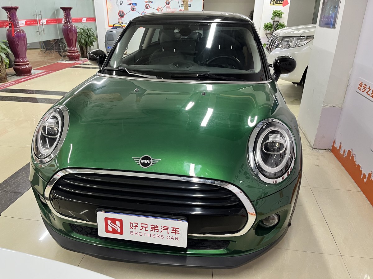 MINI MINI  2020款 1.5T COOPER 藝術(shù)家圖片