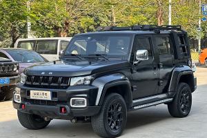 BJ40 北京 2.0D 自動四驅(qū)刀鋒英雄版?zhèn)b客型（前后電控鎖）