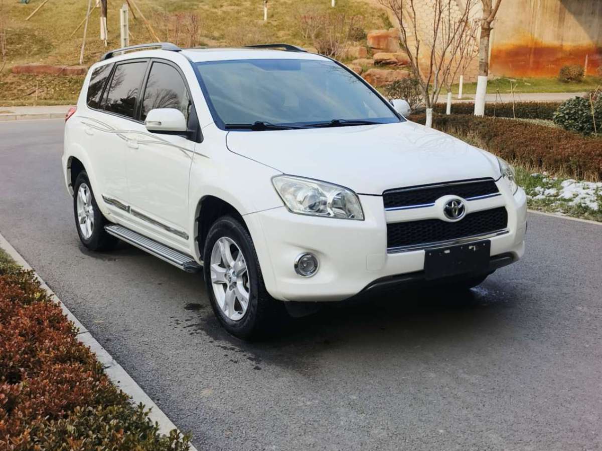 豐田 RAV4榮放  2012款 炫裝版 2.0L 自動四驅(qū)圖片