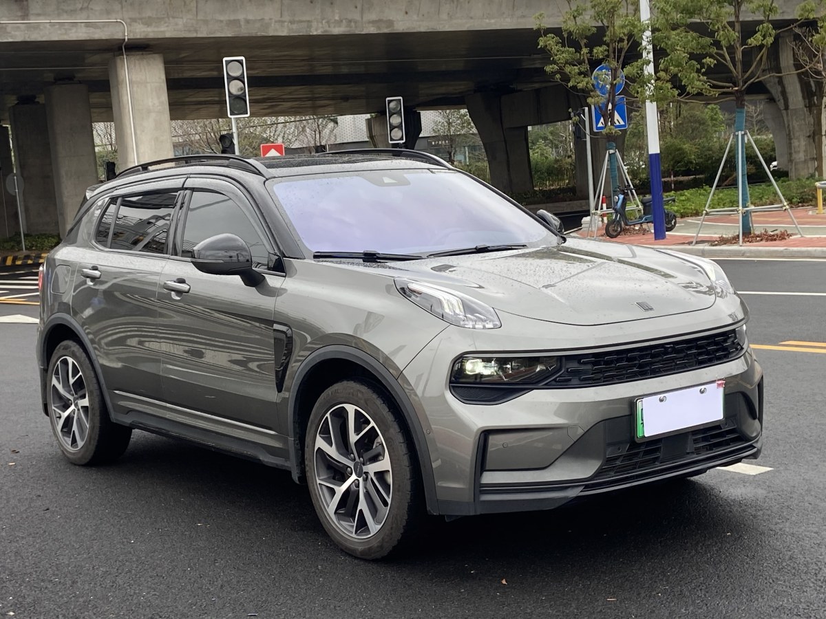 領(lǐng)克 領(lǐng)克01新能源  2021款 1.5TD PHEV Halo圖片