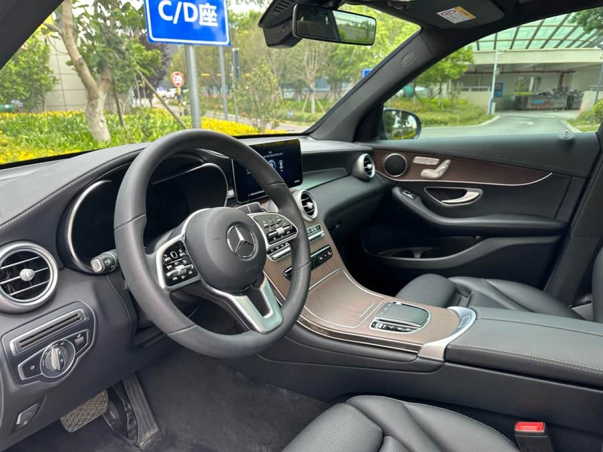 奔馳 奔馳GLC  2025款 改款 GLC 260 L 4MATIC 豪華型圖片