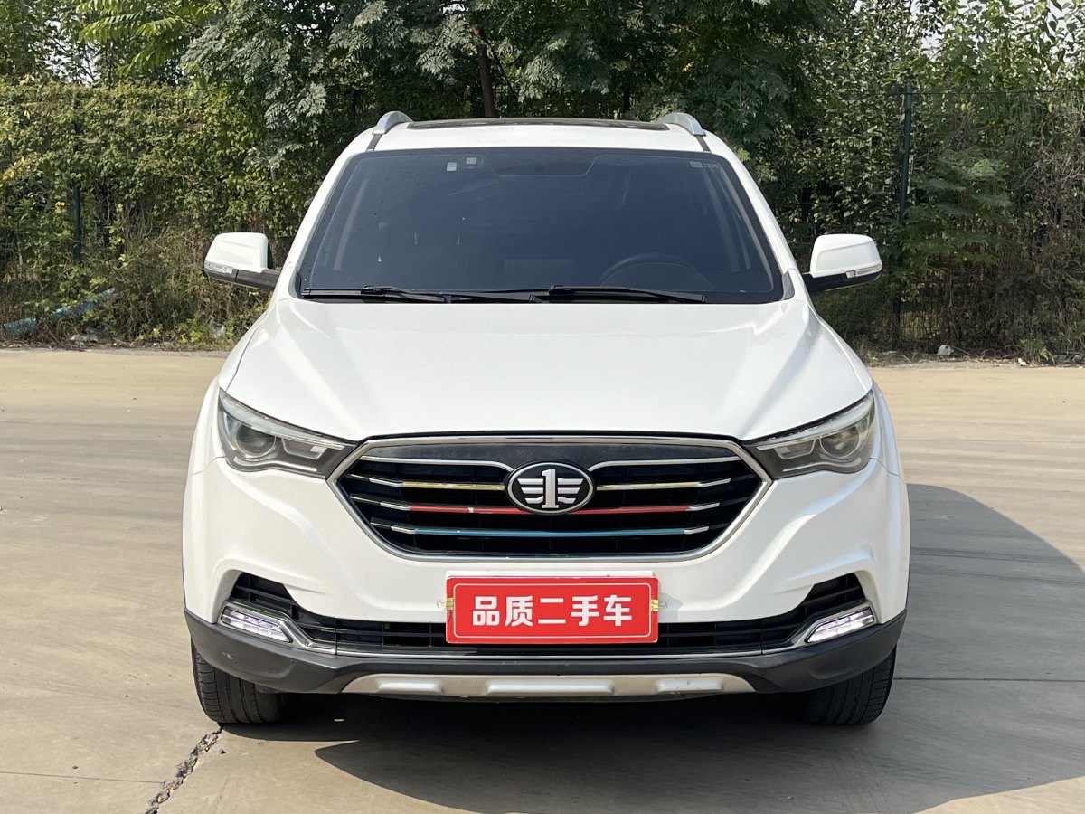 奔騰 X40  2017款 1.6L 自動豪華型圖片