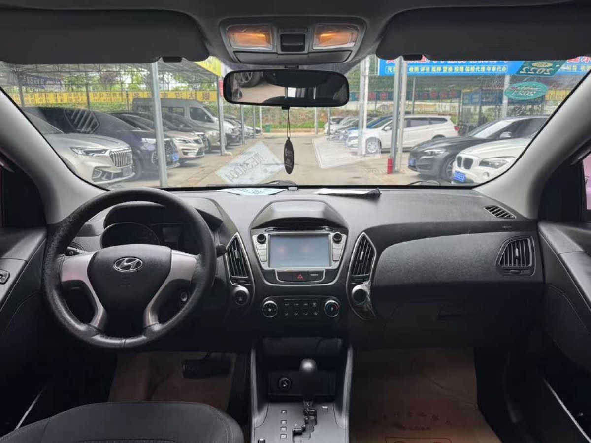 現(xiàn)代 ix35  2015款 2.0L 自動兩驅(qū)舒適型 國IV圖片