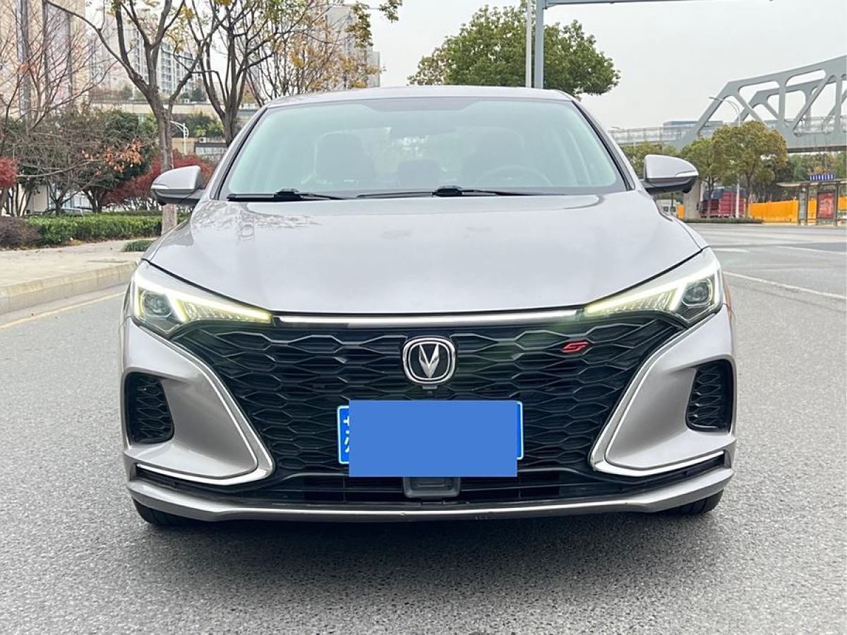 長(zhǎng)安 逸動(dòng)  2021款 PLUS 藍(lán)鯨NE 1.4T GDI DCT尊貴型圖片