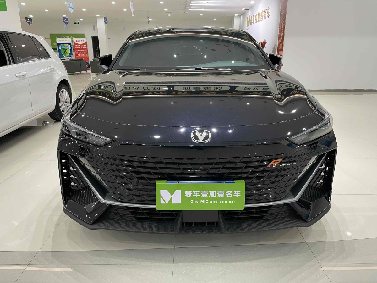 長安 長安UNI-V  2022款 1.5T 尊貴型圖片