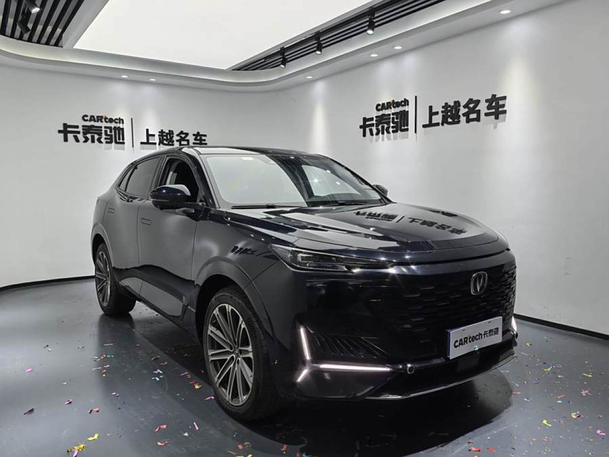 長(zhǎng)安 長(zhǎng)安UNI-K  2021款 2.0T 尊貴型圖片