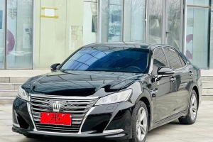 皇冠 豐田 2.0T 時(shí)尚版