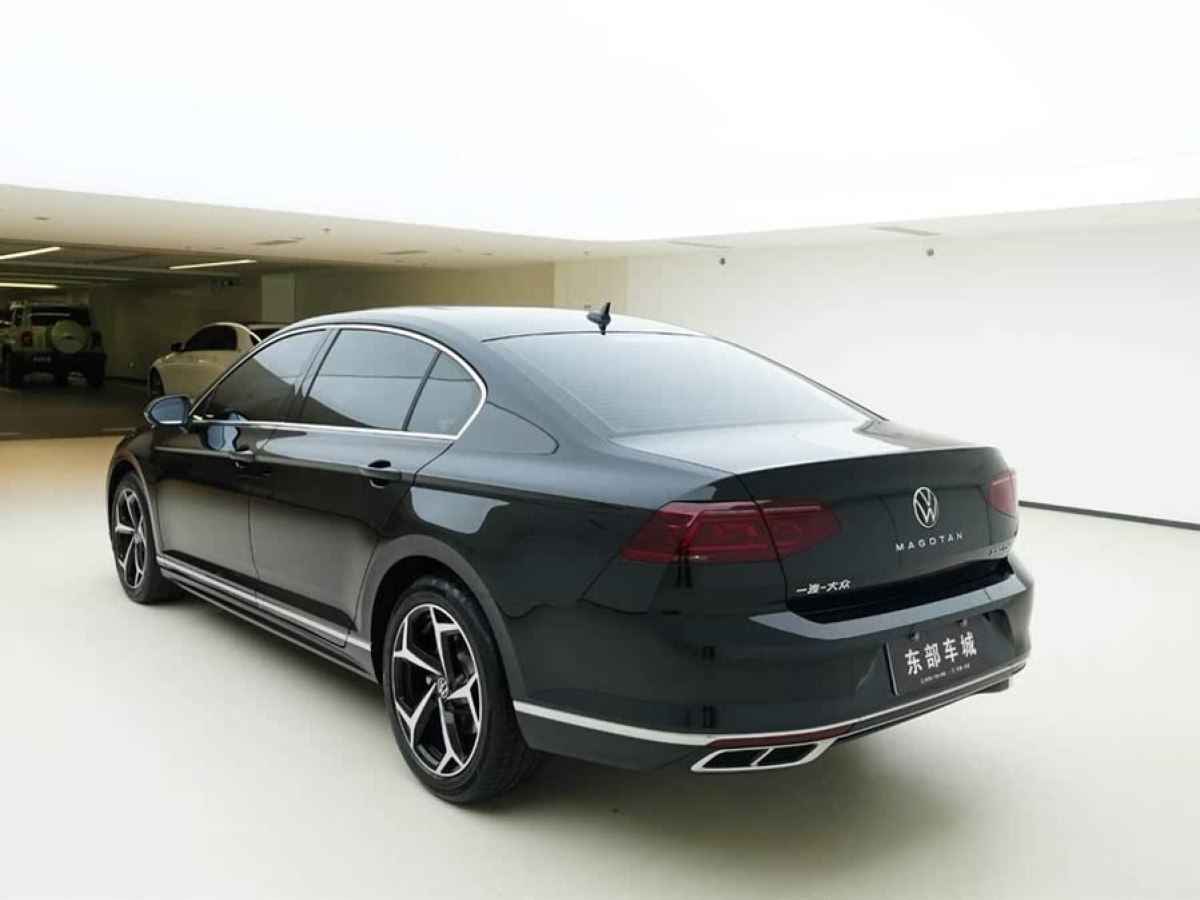 大眾 邁騰  2023款 200萬(wàn)輛紀(jì)念版 330TSI DSG領(lǐng)先型圖片