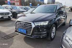 奥迪Q7 奥迪 45 TFSI 舒适型