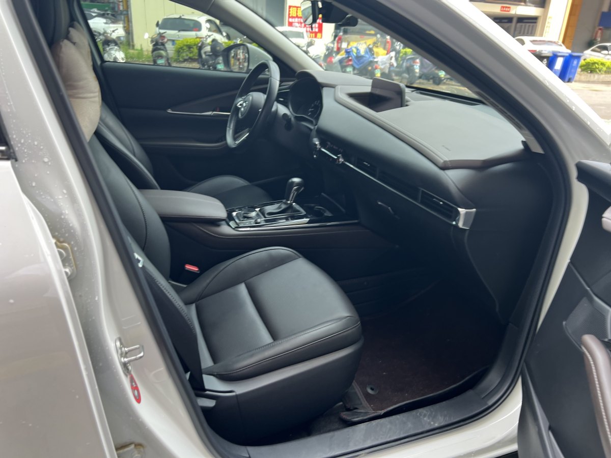 馬自達(dá) CX-30  2021款 2.0L 自動(dòng)耀悅型圖片