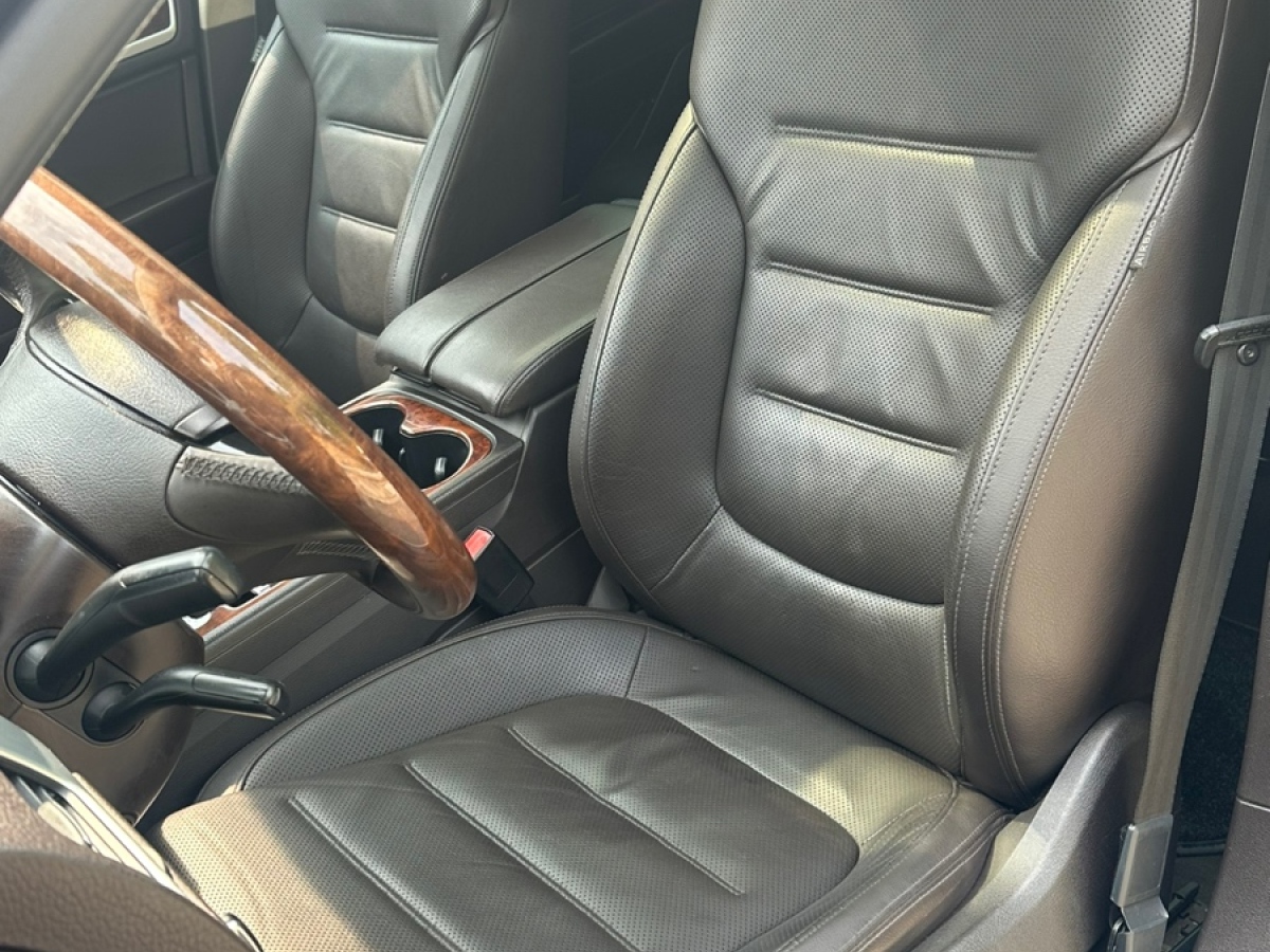 大眾 途銳  2015款 3.0TDI 柴油標配型圖片