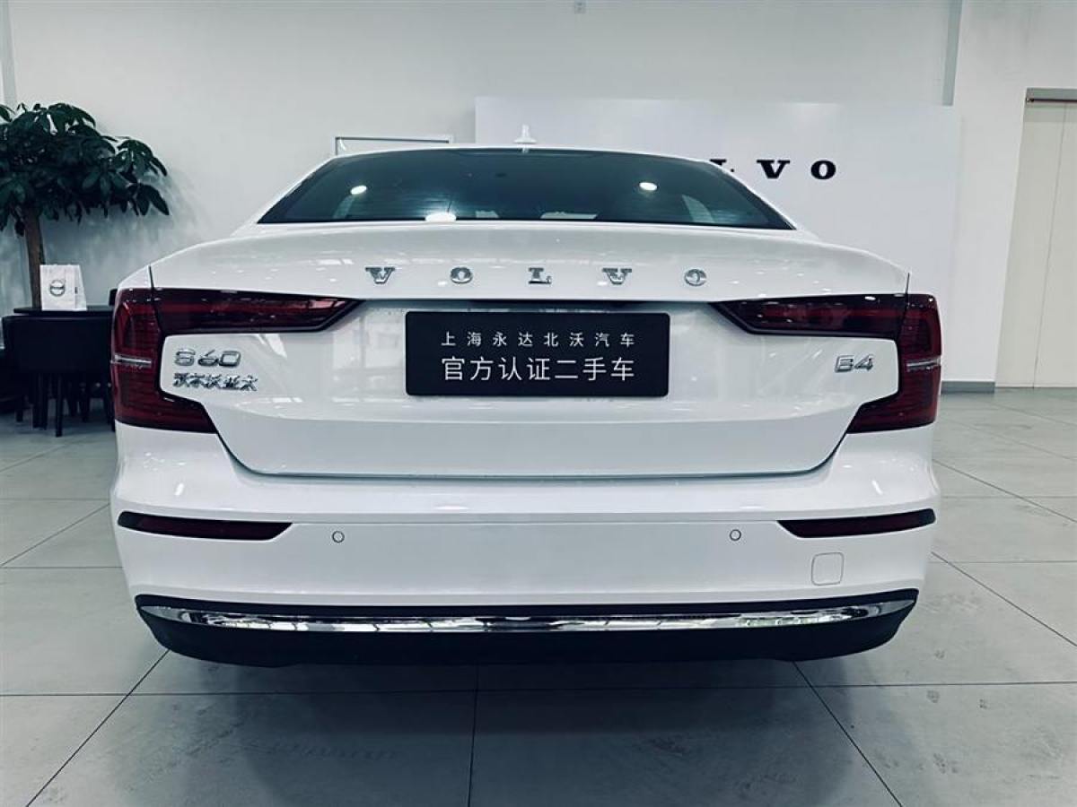 沃爾沃 S60L  2024款 B4 智遠(yuǎn)豪華版圖片