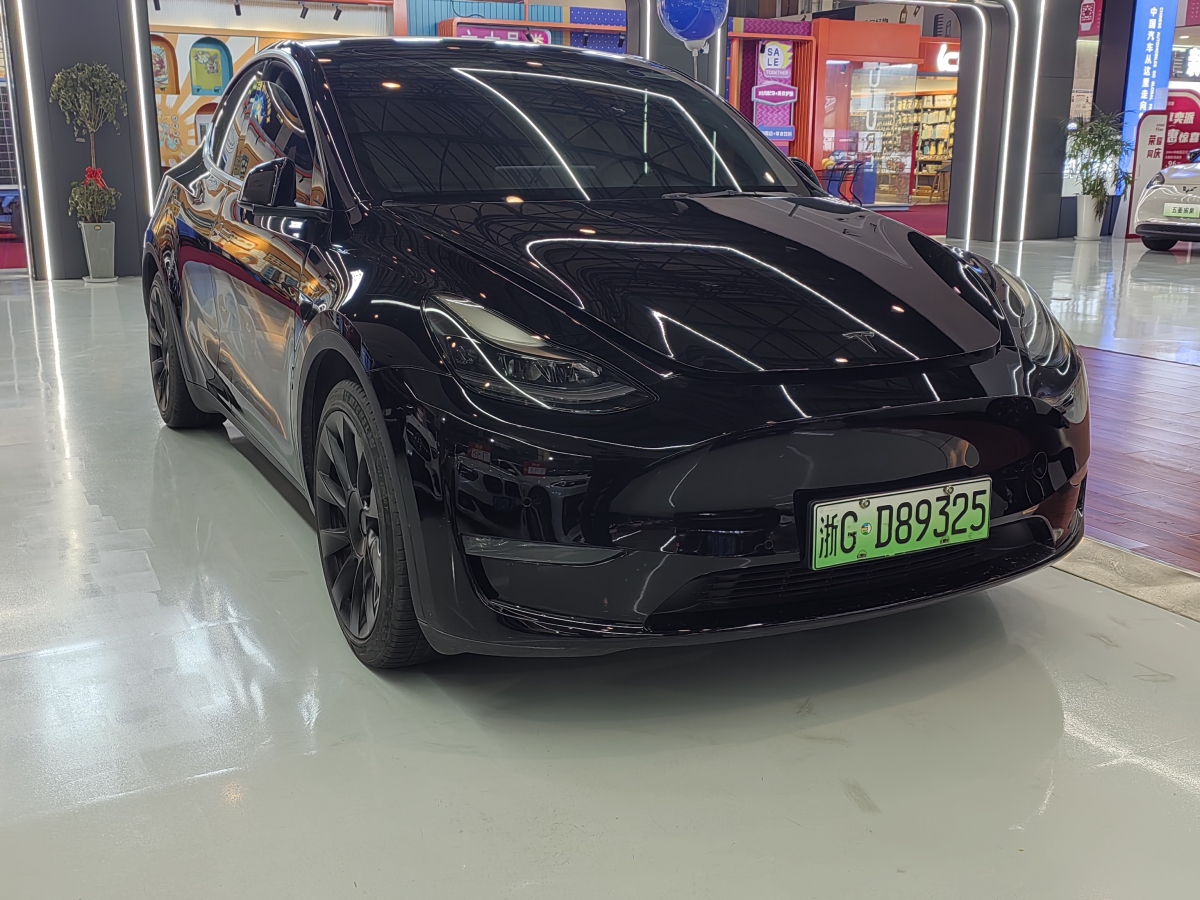 特斯拉 Model 3  2021款 改款 標(biāo)準(zhǔn)續(xù)航后驅(qū)升級(jí)版圖片