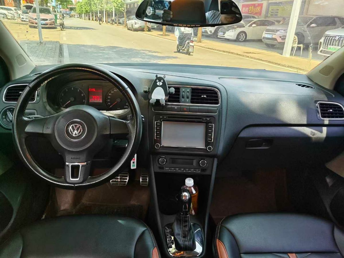 大眾 朗逸  2013款 1.4TSI DSG豪華導(dǎo)航版圖片