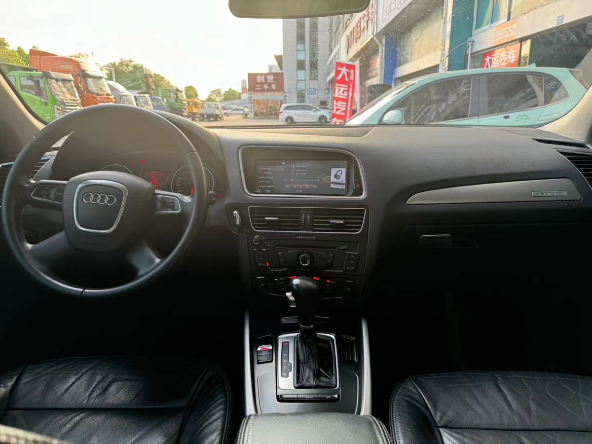 奧迪 奧迪Q5  2012款 2.0TFSI 進(jìn)取型圖片