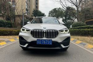 寶馬X1 寶馬 sDrive25Li 領(lǐng)先型