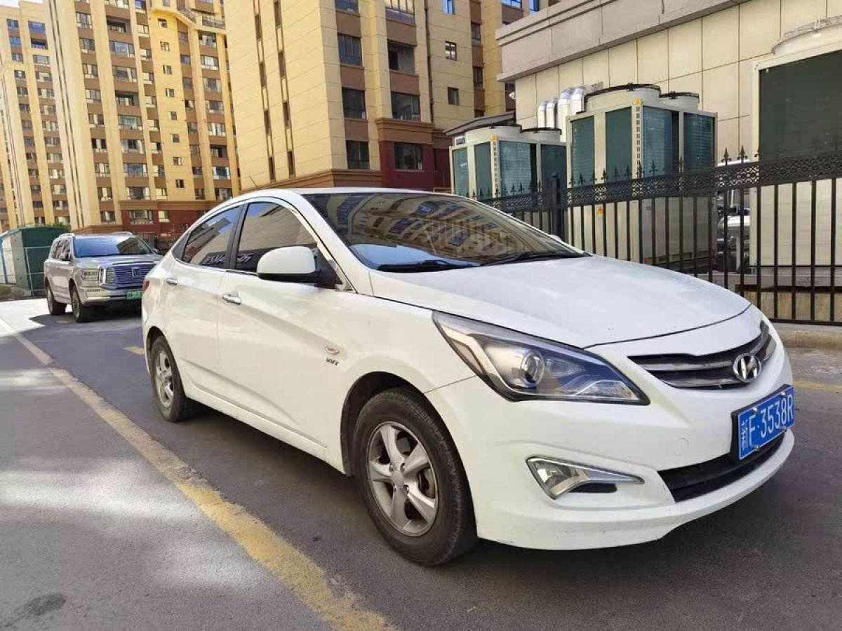 現(xiàn)代 瑞納  2014款 1.4L 自動領(lǐng)先型GLX圖片