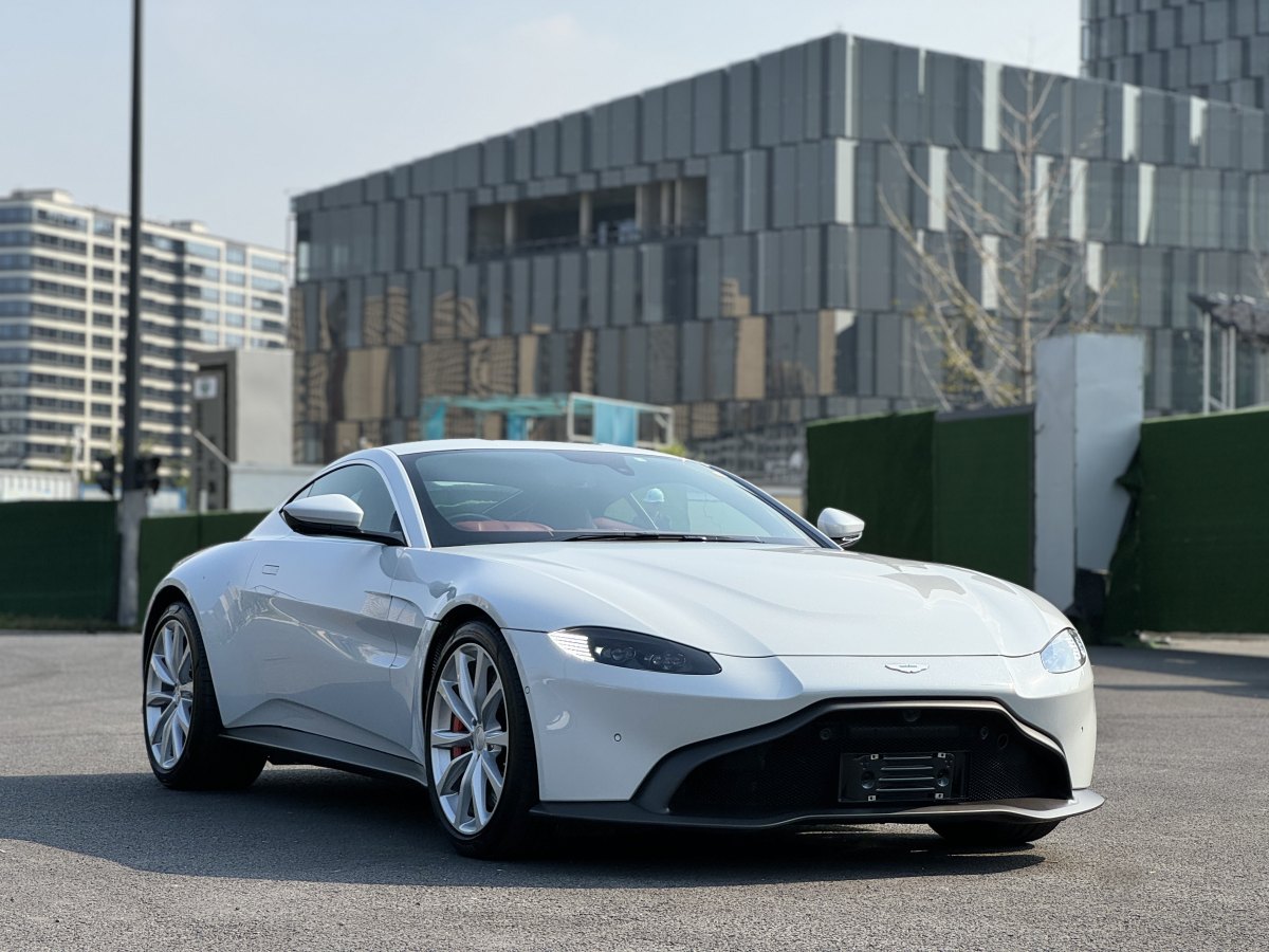 2019年10月阿斯頓·馬丁 V8 Vantage  2022款 4.0T V8 Coupe