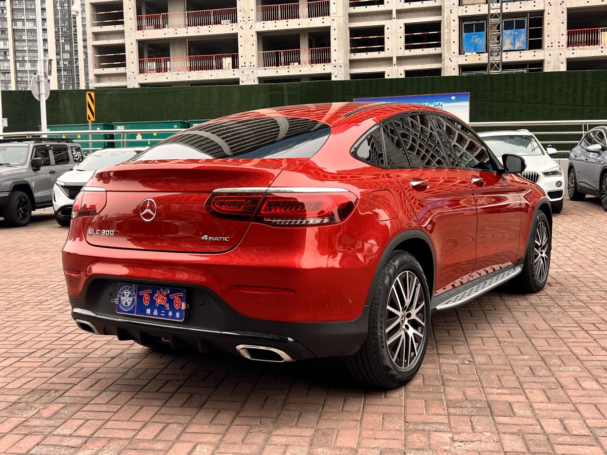 奔馳 奔馳GLC  2022款 改款 GLC 300 4MATIC 轎跑SUV圖片