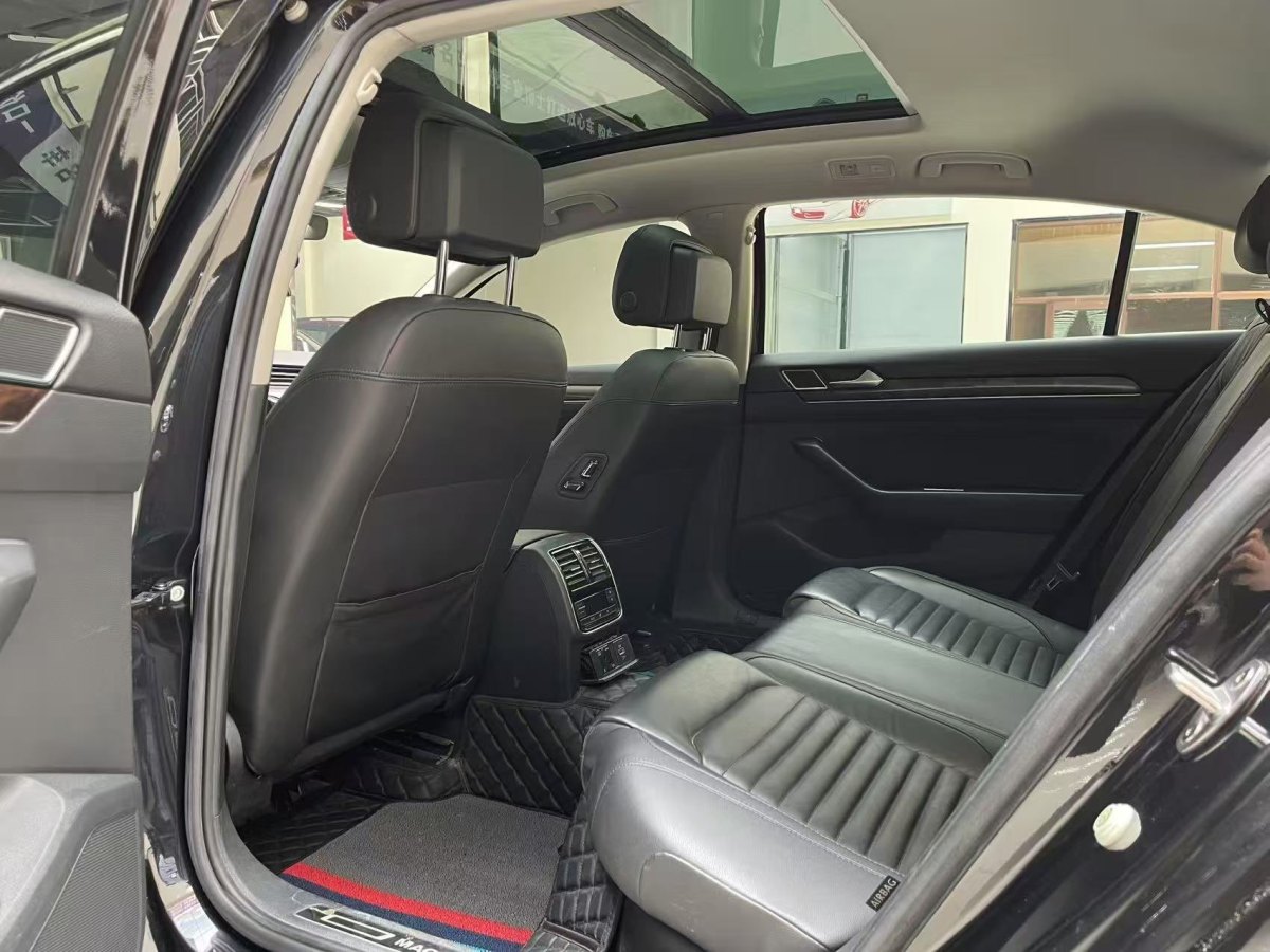大眾 邁騰  2019款  330TSI DSG 豪華型 國(guó)VI圖片