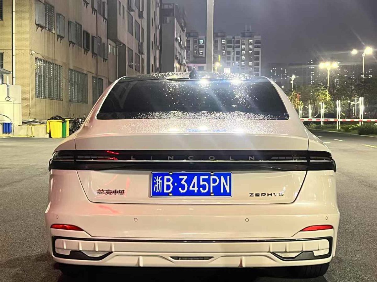 林肯 領(lǐng)航員  2022款 3.5T 尊耀版圖片