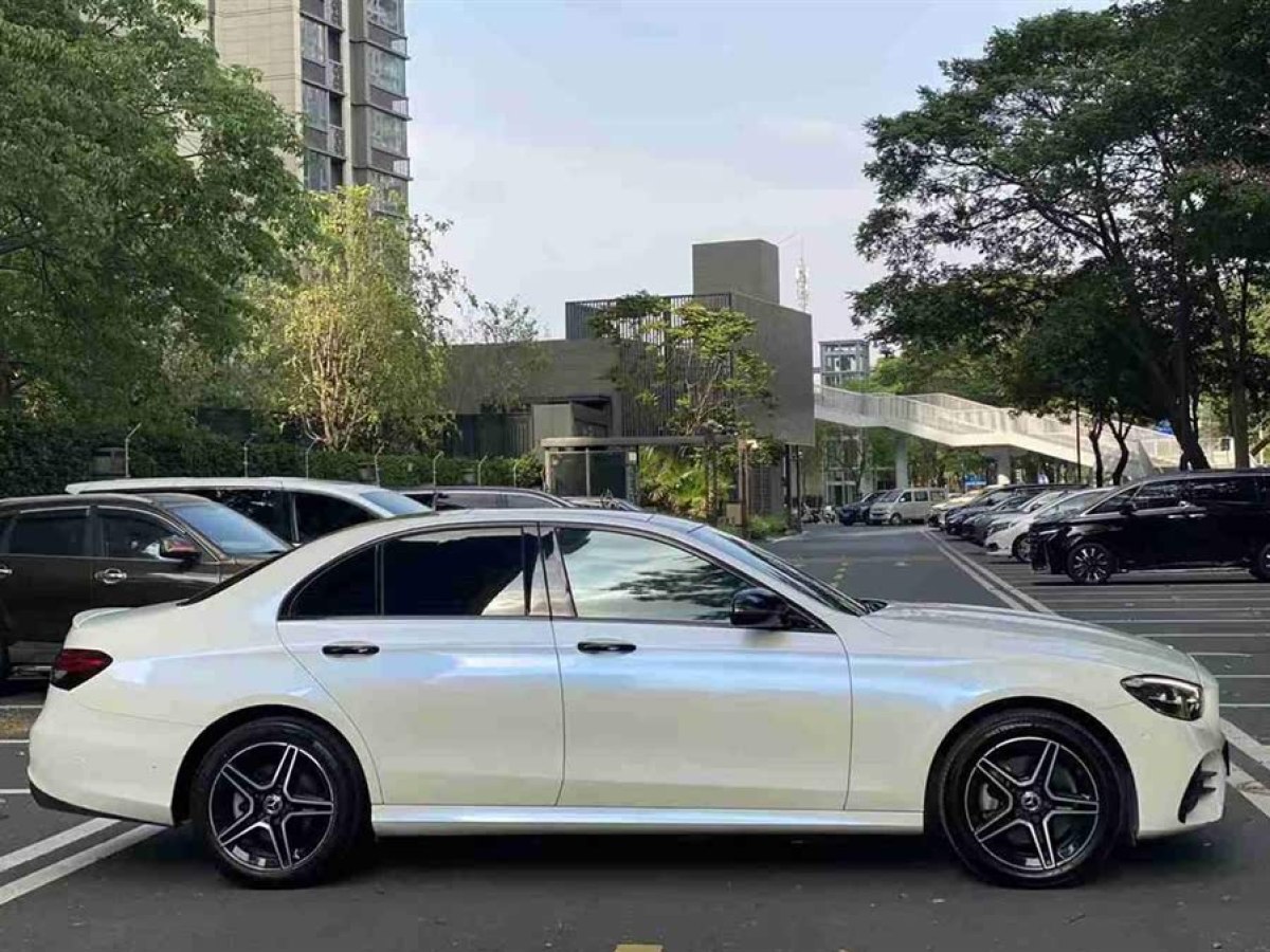 奔馳 奔馳E級(jí)  2021款 改款 E 260 時(shí)尚型運(yùn)動(dòng)版圖片