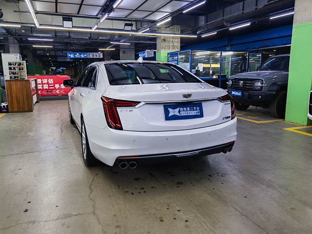 凱迪拉克 CT6  2022款 28T 豪華型圖片