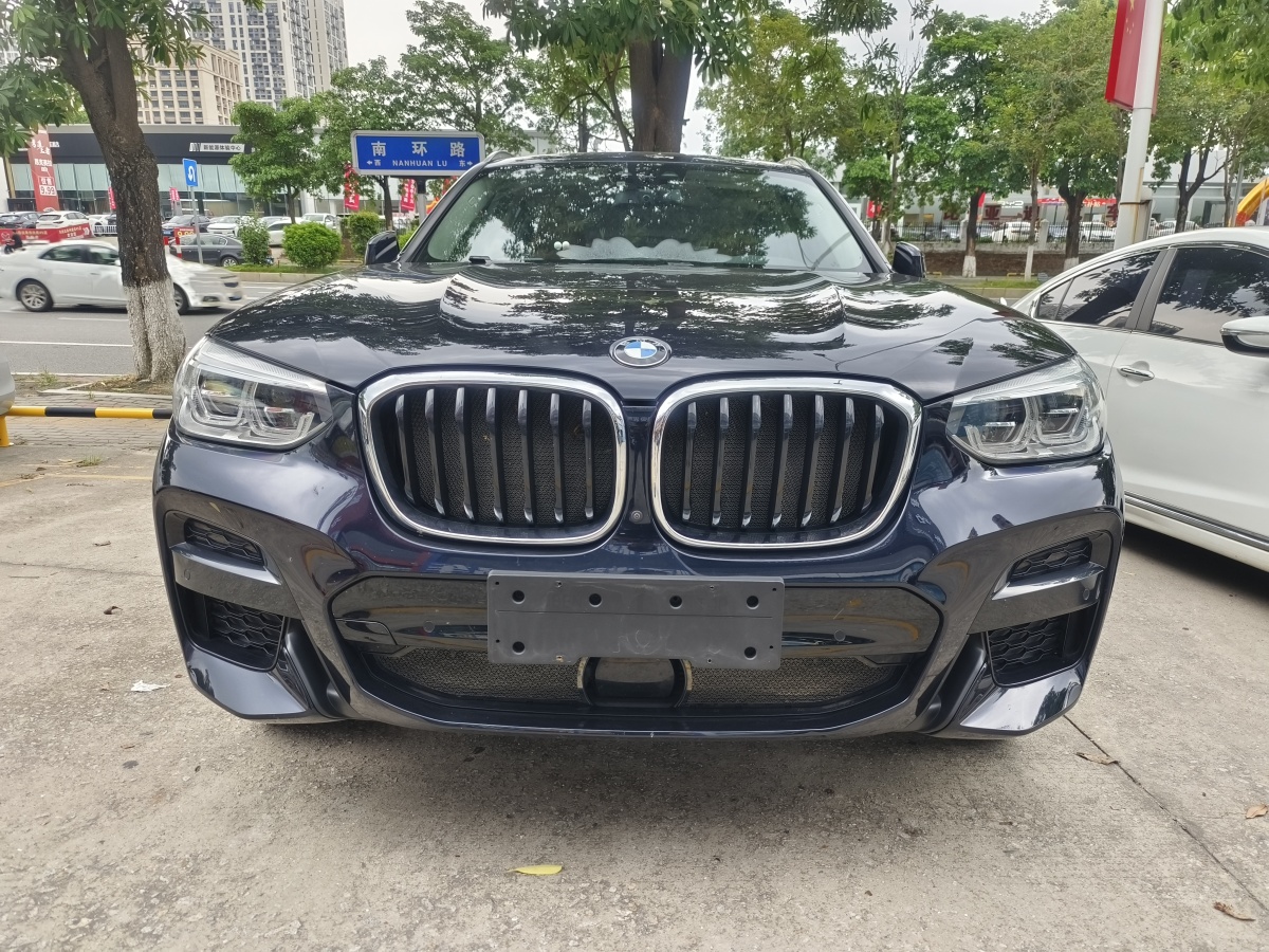 寶馬 寶馬X3  2020款 xDrive30i 領(lǐng)先型 M運(yùn)動(dòng)套裝圖片