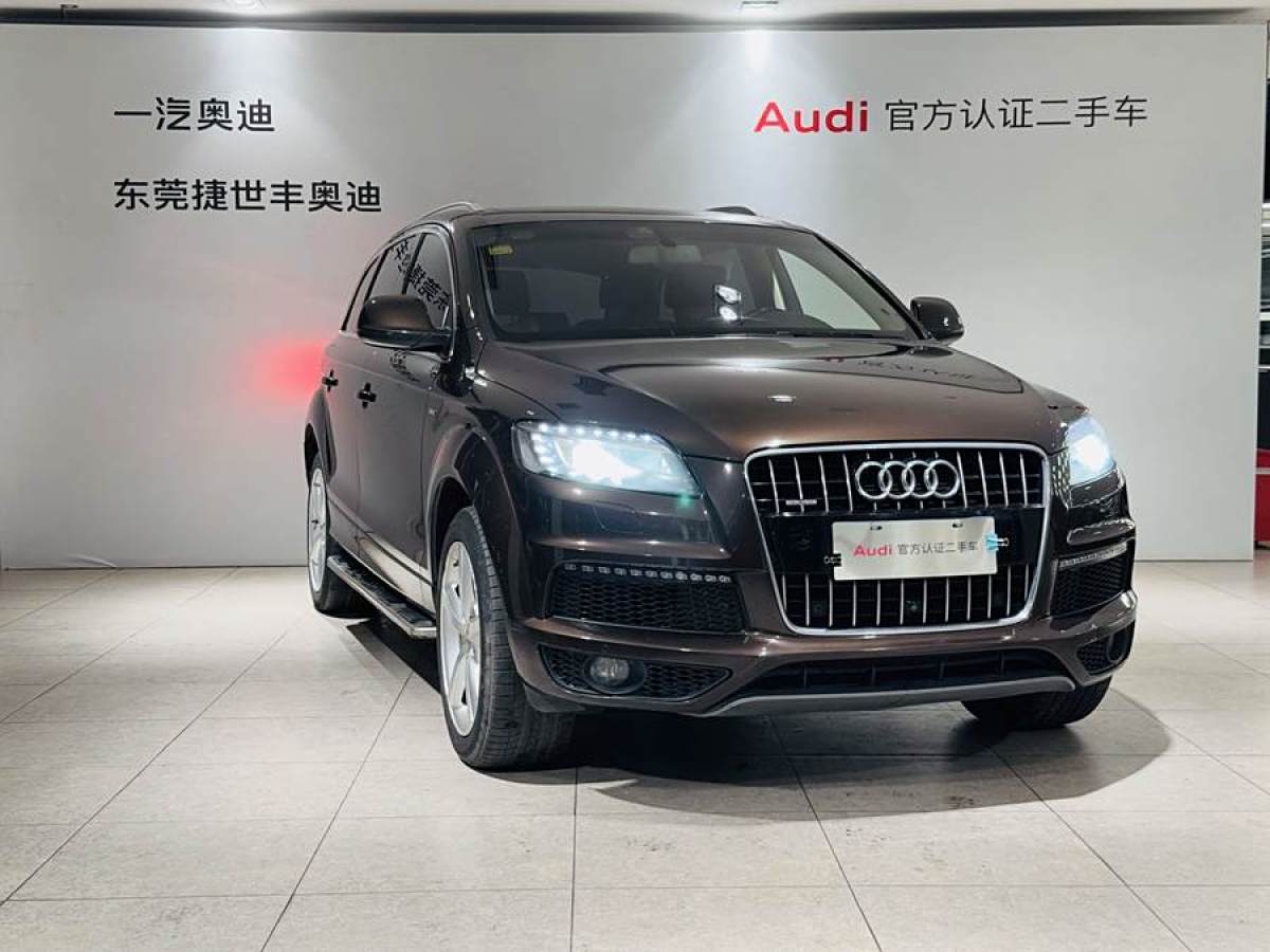 奧迪 奧迪Q7  2015款 35 TFSI 運(yùn)動(dòng)型圖片