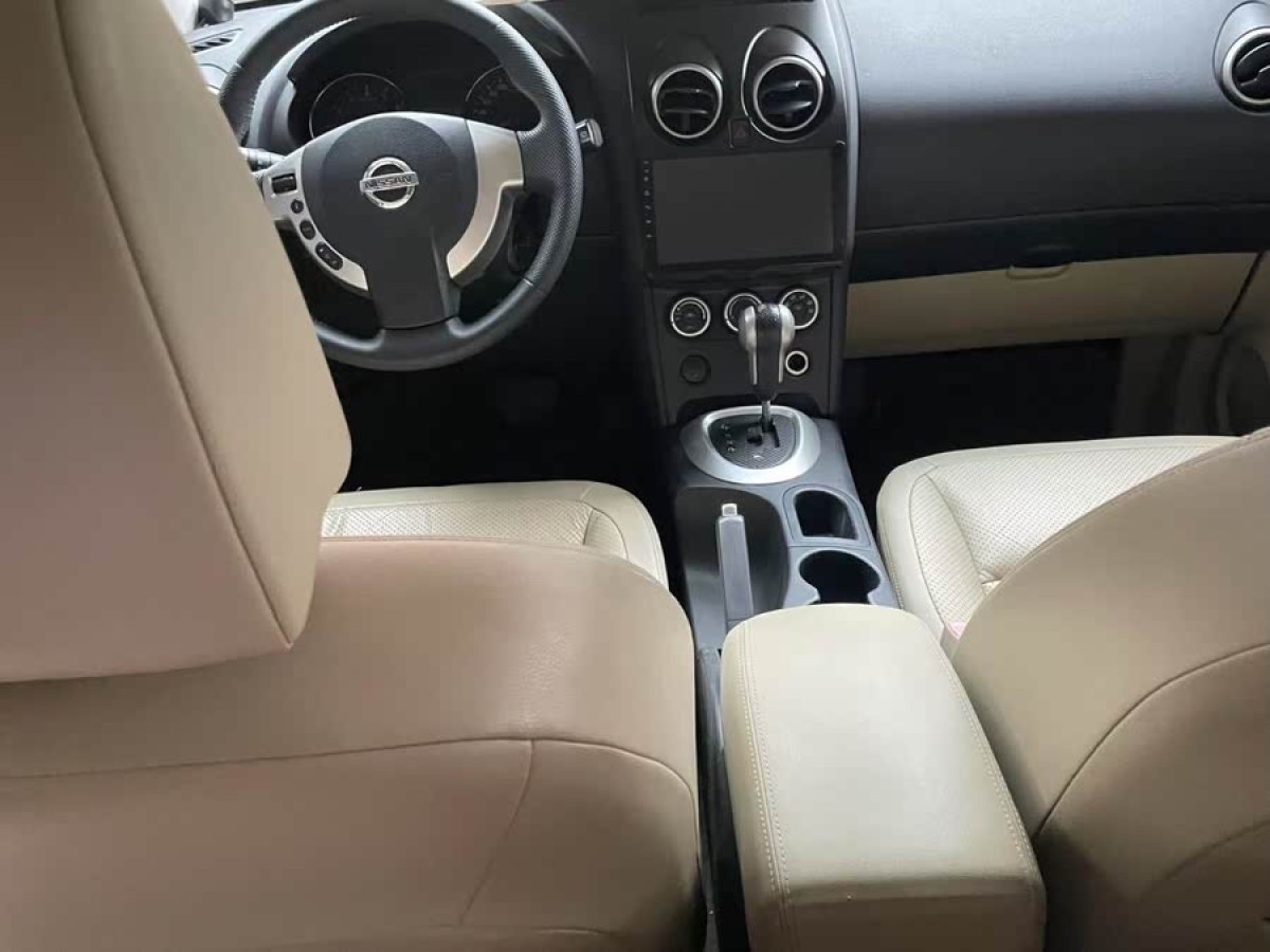 日產(chǎn) 逍客  2011款 2.0XV 雷 CVT 2WD圖片